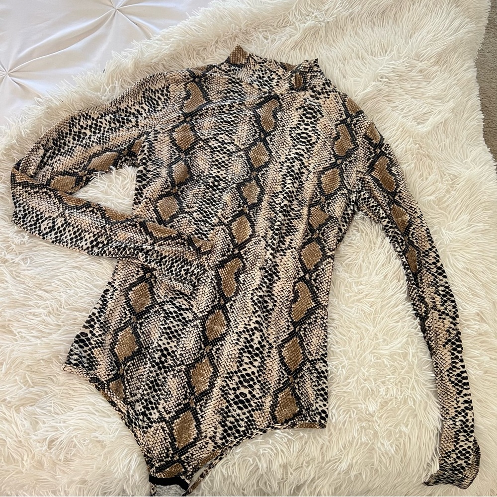 I AM GIA MOCK NECK SNAKESKIN BODYSUIT